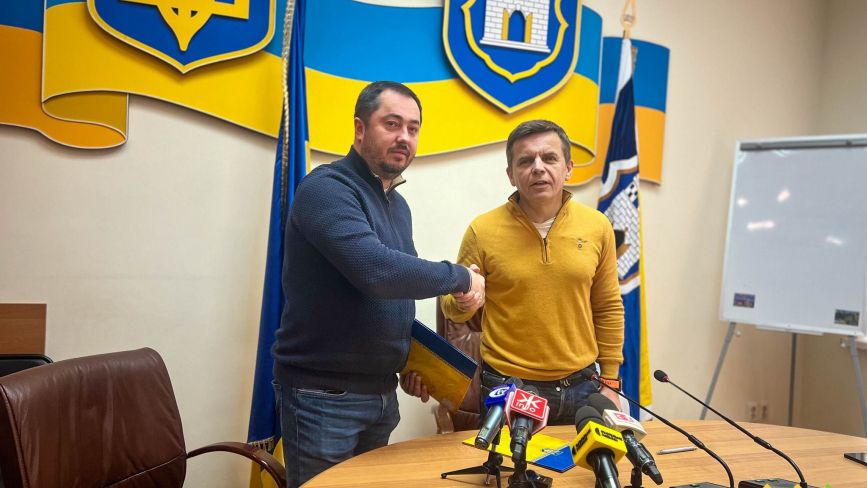 Житомирська міська рада та футбольний клуб «Полісся» підписали меморандум про співпрацю