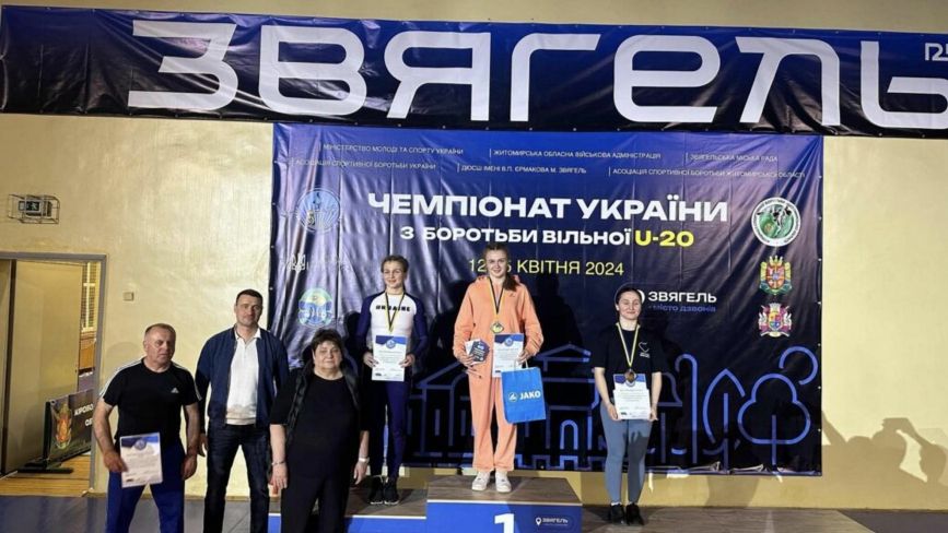Спортсмени Житомирщини стали переможцями чемпіонату України з вільної боротьби серед юніорів та юніорок