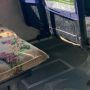 Поїздка з комфортом: у житомирській маршрутці на сидіннях встановили м’які подушки