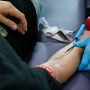 Пацієнтам у лікарнях Житомира не вистачає крові 4-ї групи з негативним резусом