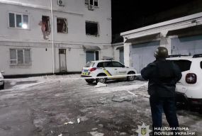 У Миколаєві та Дніпрі пролунали вибухи у місцях, де була поліція. У Житомирі трагедії вдалося запобігти