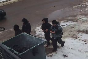 У Житомирі четверо хлопців 12–14 років підпалили смітник та влаштували пожежу. ВІДЕО