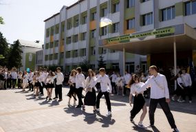 У ліцеях Житомира 6 червня пролунають "останні дзвоники"