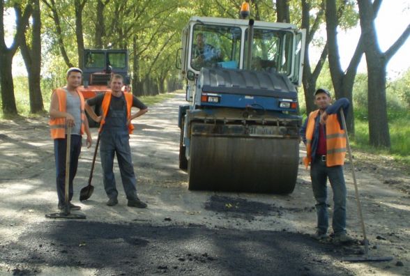 Як на житомирських дорогах розіграли третину мільярда під «свого»