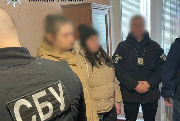 Поліція спільно з СБУ затримали двох жінок, які за 50 тис. грн мали вчинити теракти у Києві і на Житомирщині