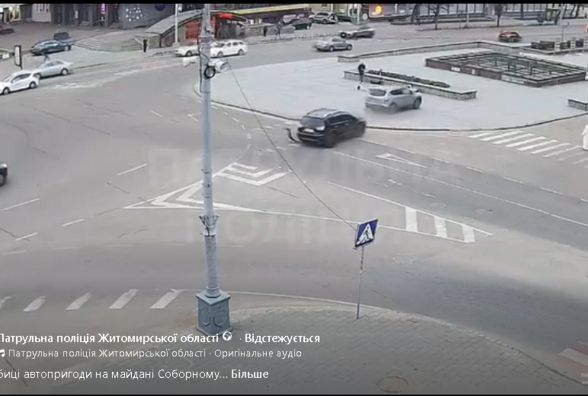 Подробиці автопригоди на майдані Соборному: водію стало погано за кермом