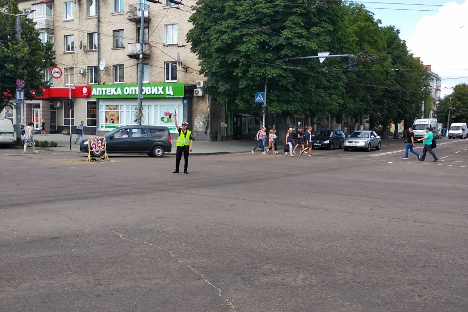 Фотофакт: на розі Київської - Театральної не працює світлофор