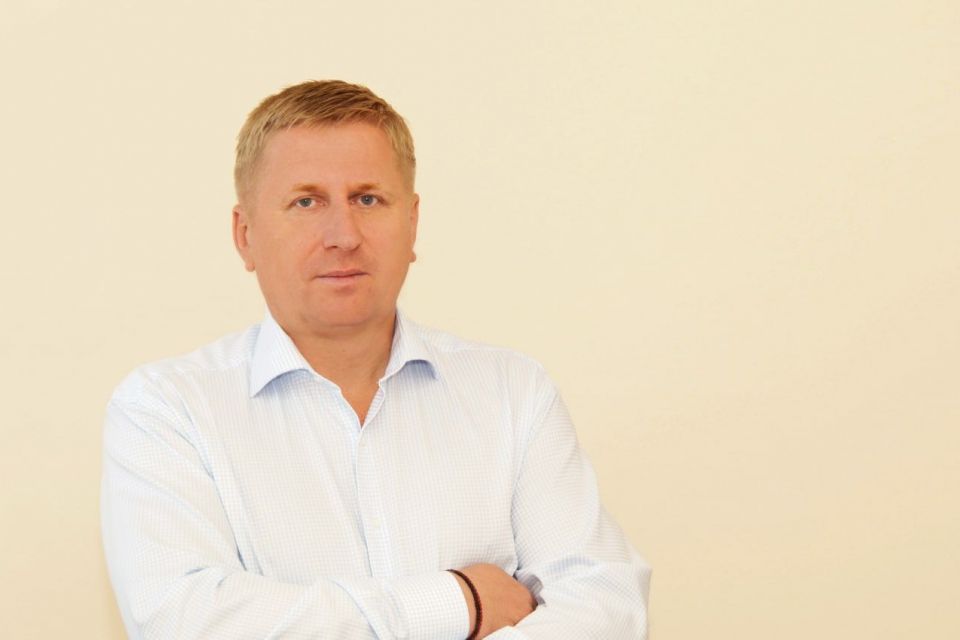 Від щирого серця вітаю з Воскресінням Христовим!