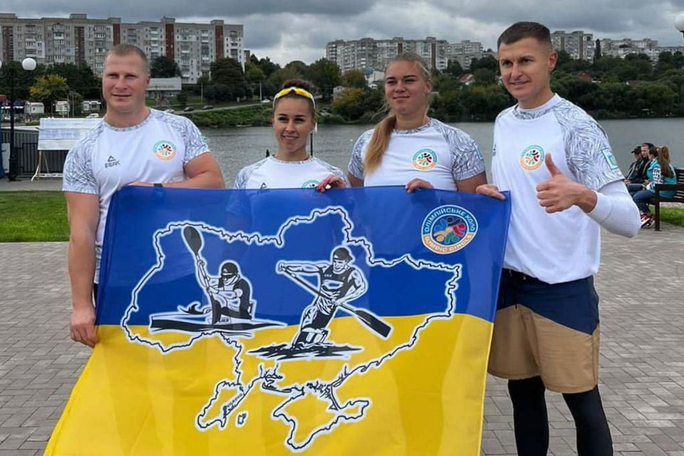 На чемпіонаті України з веслування на байдарках і каное житомиряни завоювали 12 медалей!