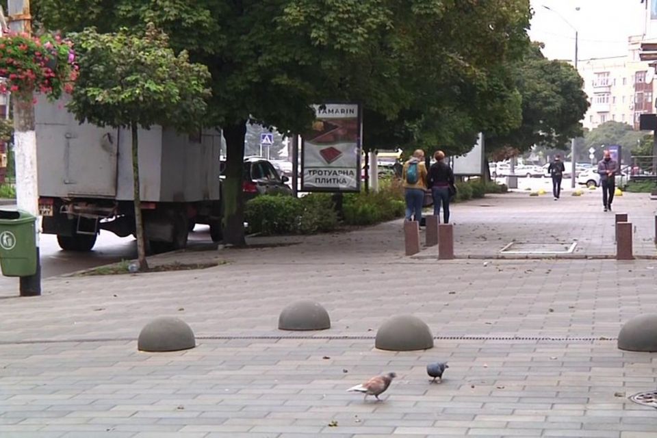 Тротуарну плитку у центрі Житомира відремонтують у 2023 році
