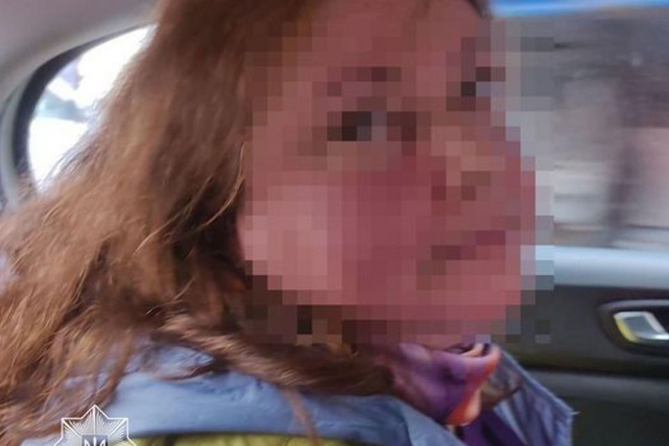 У Житомирі затримали громадянку рф, яка агресивно поводилася і чіплялася до перехожих