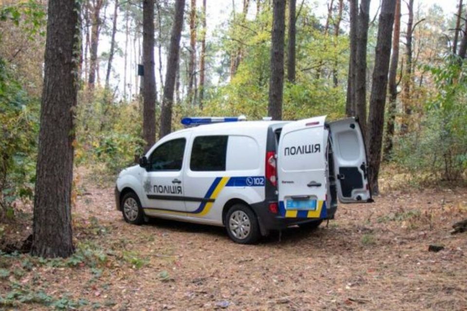 Неподалік Житомира розшукали жінку, яка понад добу бродила лісом, бо хотіла прогулятися