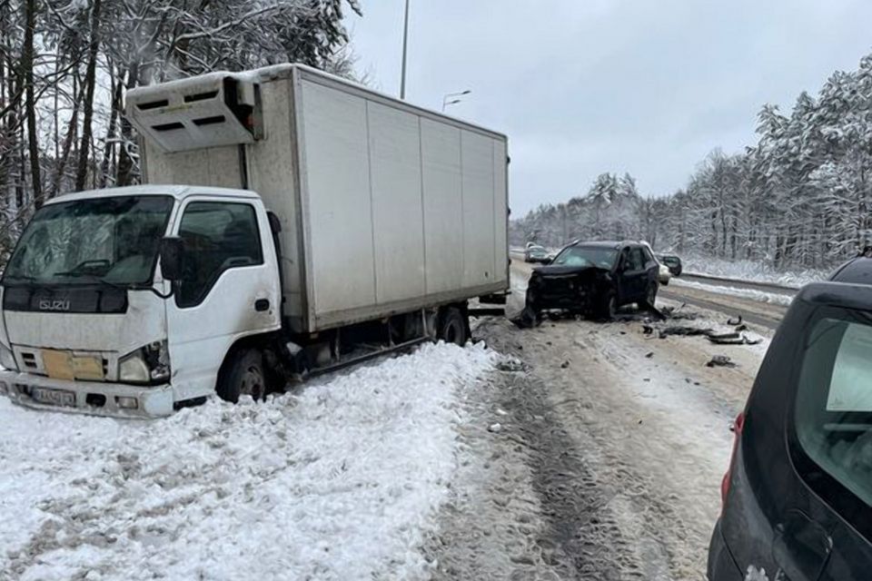 Поблизу с. Гуйви - смертельна ДТП за участю двох легковиків і вантажівки