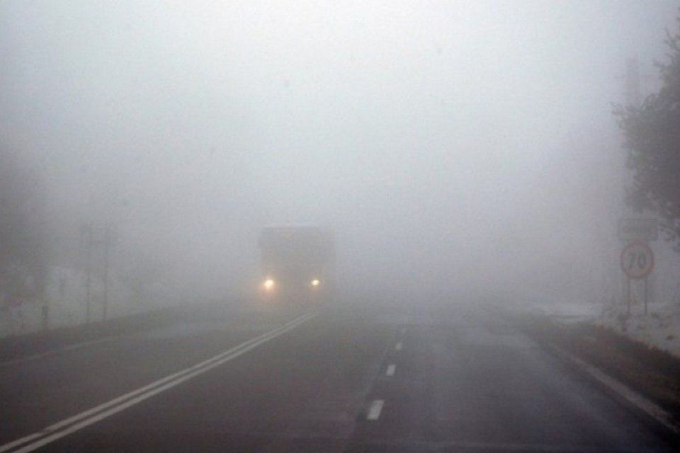 До уваги водіїв: на дорогах - туман! Будьте обережні!