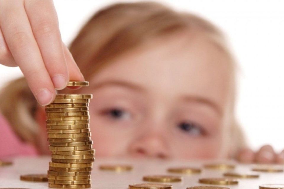 Сім’ї з дітьми зможуть подавати заяви на отримання соціальних виплат на порталі Дія.