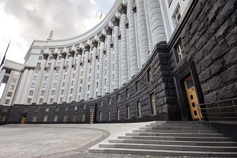 Кадрові зміни: Кабмін звільнив 4 заступників міністрів та 5 голів ОВА