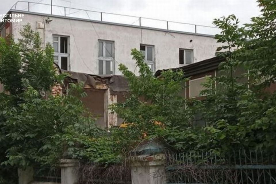 Незаконний продаж землі колишнього хлібокомбінату у Житомирі з бомбосховищем скасовано