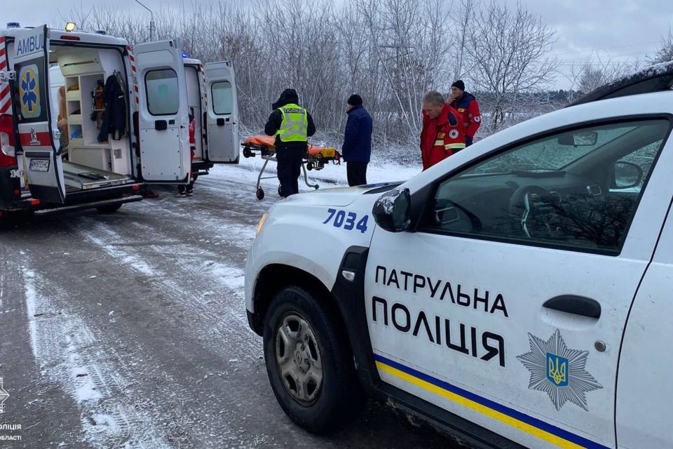 У Станишівці - ДТП з потерпілими: постраждали жінка і двоє дітей
