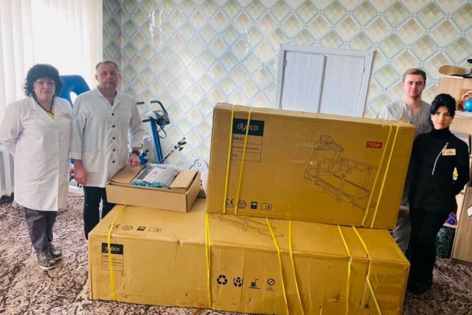 Бердичівська міська лікарня отримала нове обладнання для реабілітації