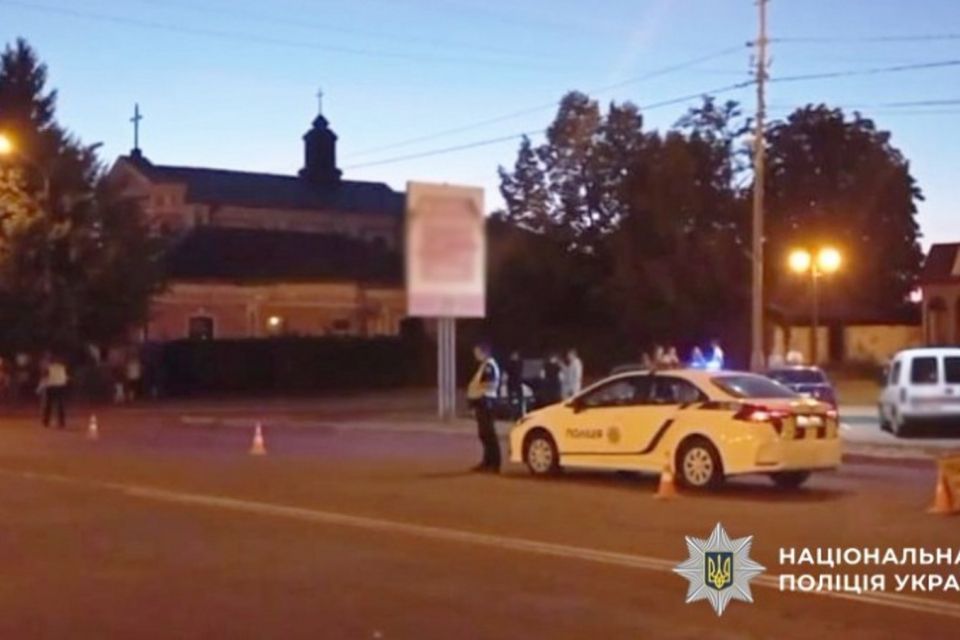 У Бердичеві під колесами авто травмувався пішохід - постраждалий в реанімації