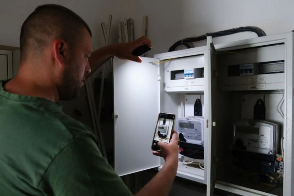 Укренерго закликає заощаджувати електроенергію у вечірній час