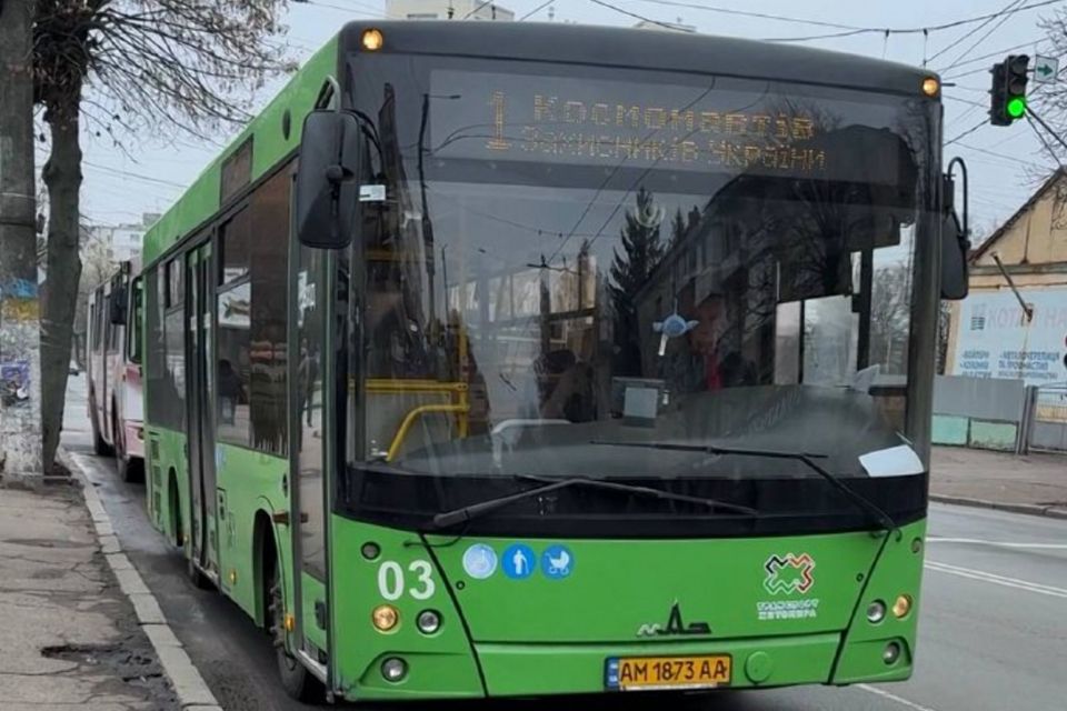 На маршрутах №1 та №33 вже працюють нові перевізники