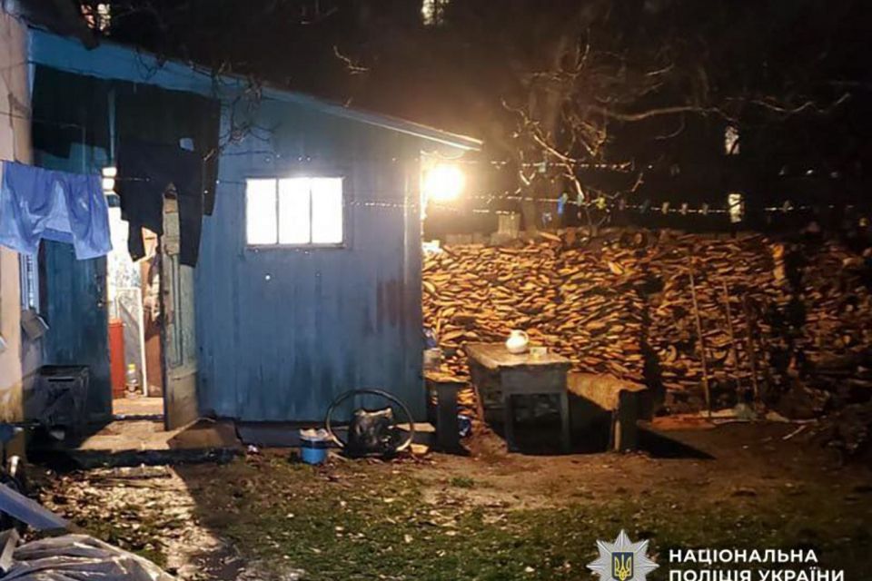 У Коростені під час застілля 30-річна жінка вдарила ножем у живіт 29-річного співпляшника