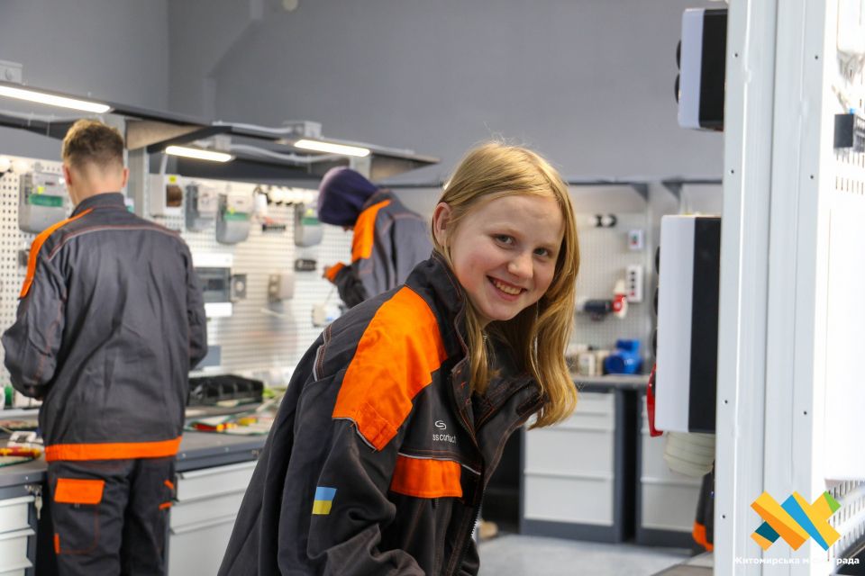 Робітничі професії нового покоління: сучасні стандарти навчання у Професійному коледжі технічних інновацій