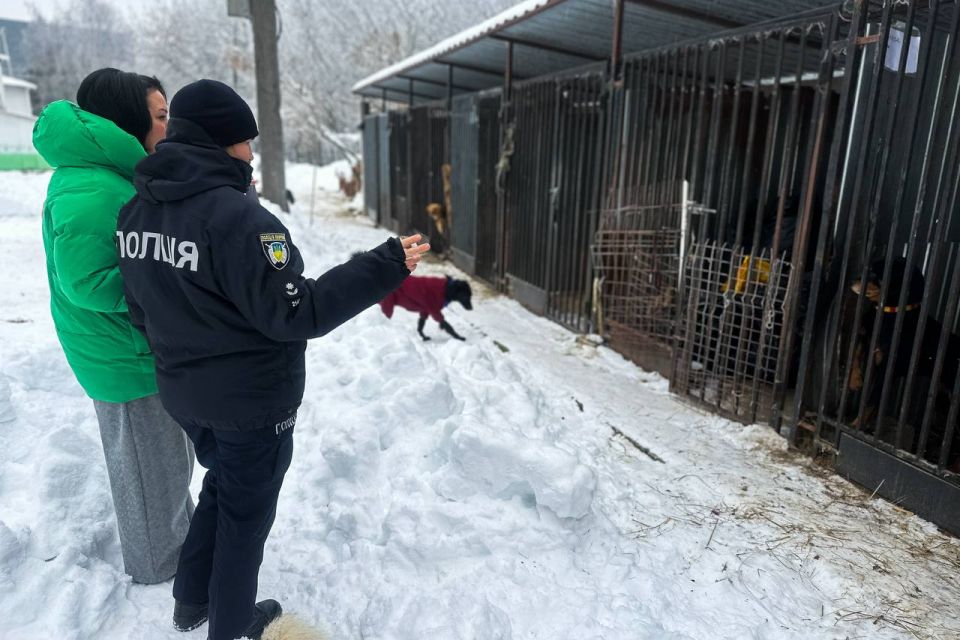 Подаруй тепло та знайди друга: візит Поліції охорони до Центру захисту тварин