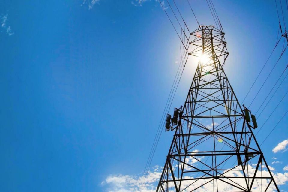 Українців влітку можуть чекати жорсткі графіки відключень світла