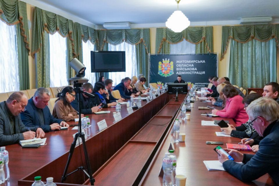 У Житомирській ОВА обговорили розвиток місць тимчасового проживання для ВПО