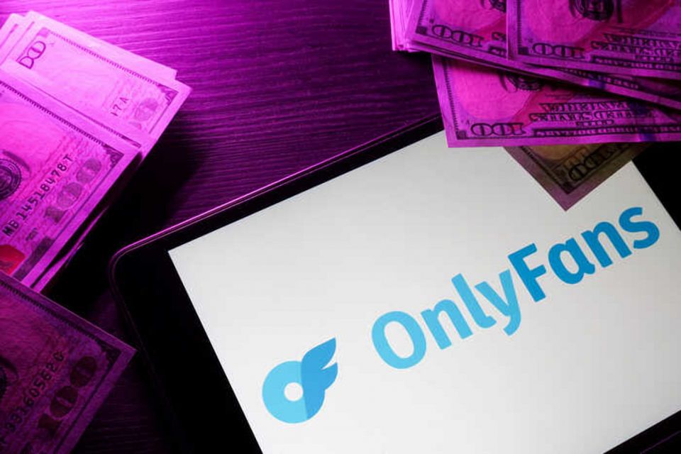 «OnlyFans проти держави»: як українці масово виграють суди у Податкової — і чому Житомирщина мовчить