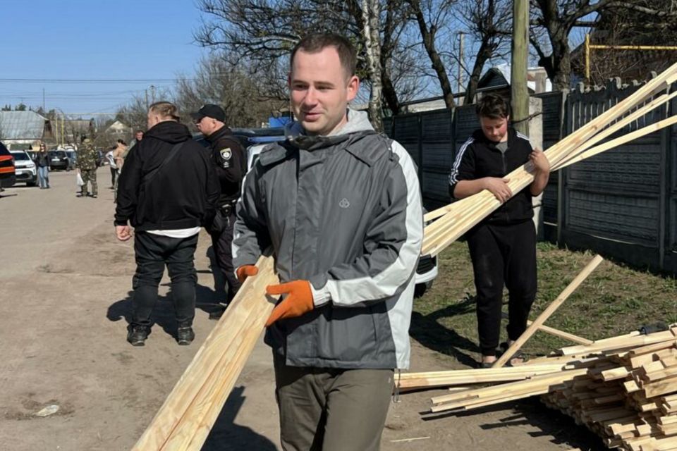 Віталій Бунечко: у Коростені триває ліквідація наслідків ворожого удару