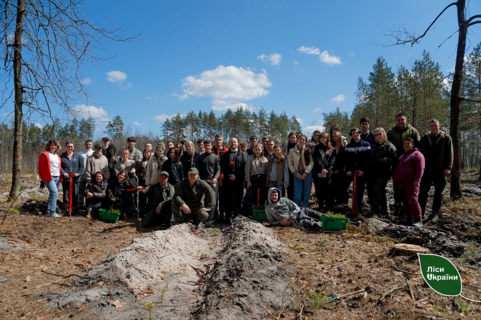 Студенти Житомирської політехніки висадили новий ліс на території Коростишівського надлісництва