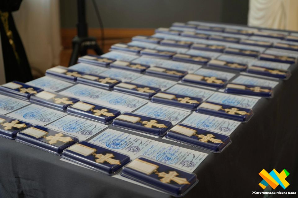 "Героям без зброї": у Житомирі відзначили тих, хто тримає тил