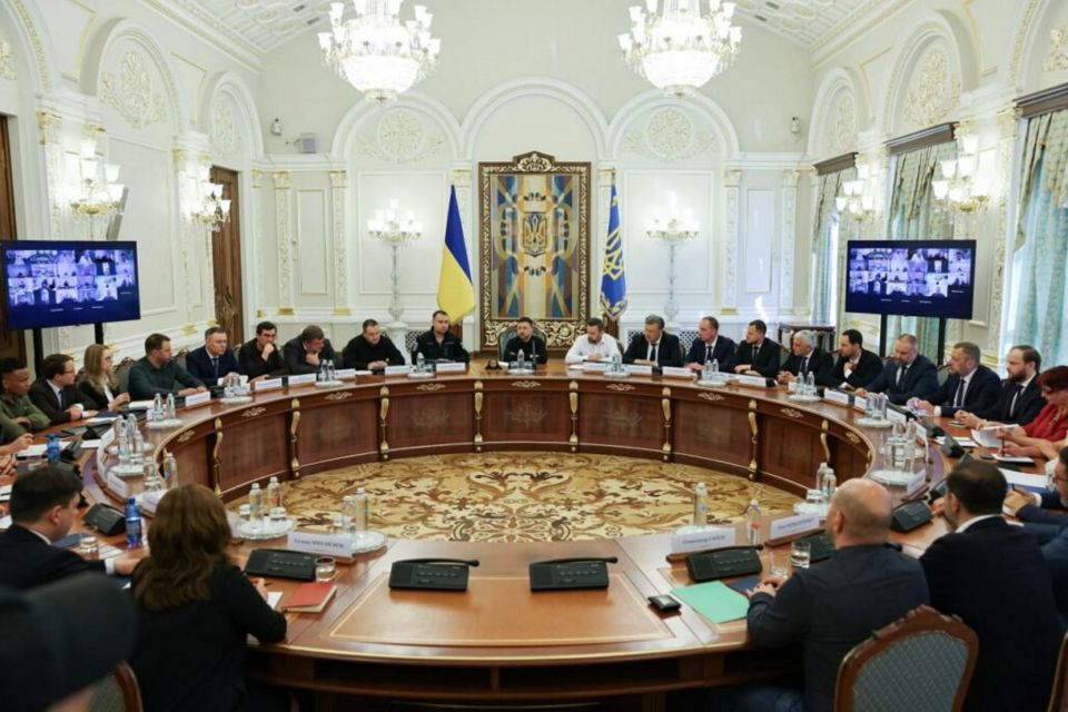 Віталій Бунечко долучився до зустрічі голів парламентських комітетів та обласних адміністрацій у Офісі Президента України