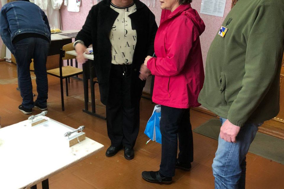 Із Юви до Романова привезли не лише автомобіль