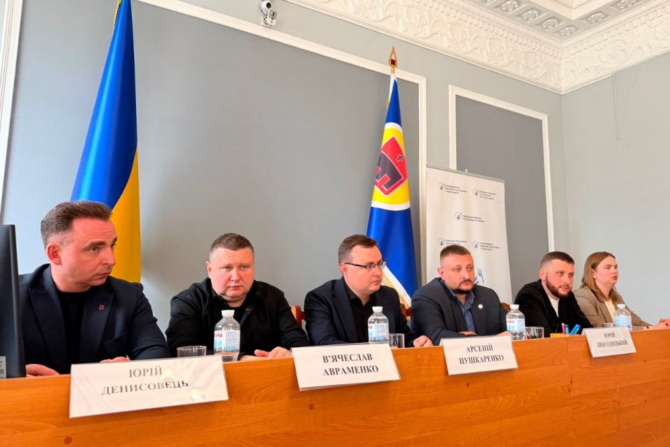 У Коростишеві відбулася зустріч родин полонених з представниками Регіональної робочої групи Координаційного штабу з питань полонених