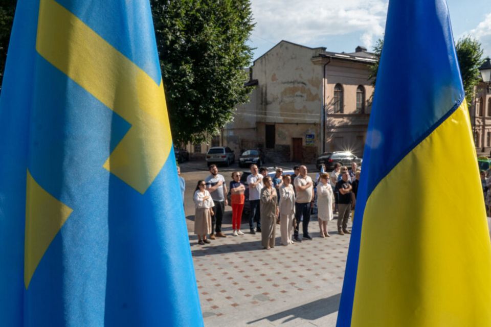 У Житомирі відбулися урочисті заходи, присвячені Дню кримськотатарського прапора