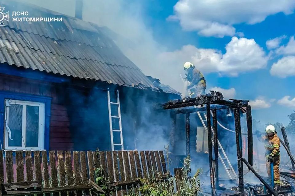 Упродовж доби рятувальники Житомирщиниліквідували чотири пожежі у житловому секторі