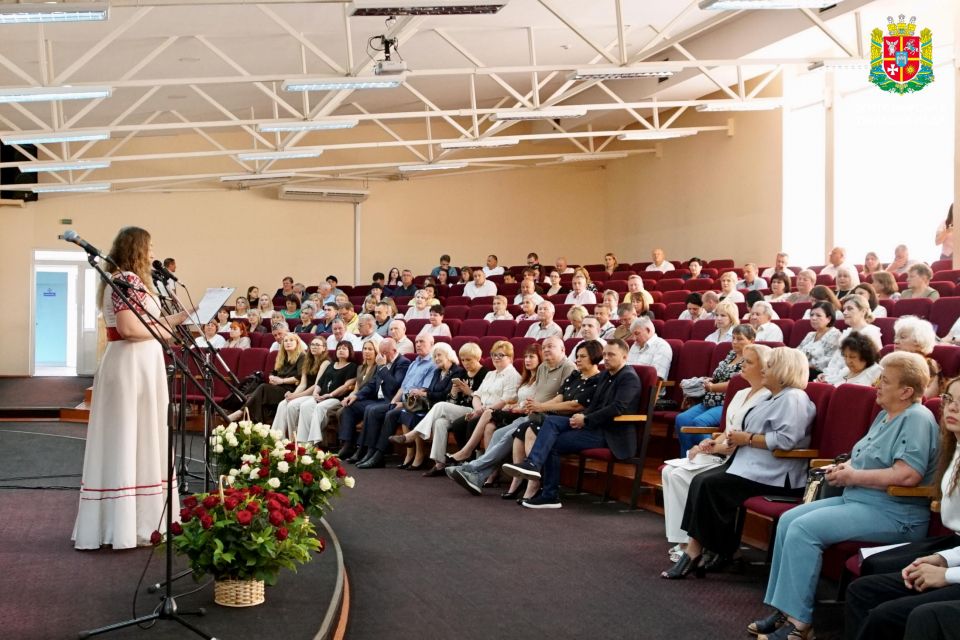 Праця, що рятує життя: на Житомирщині привітали медичних працівників з нагоди професійного свята