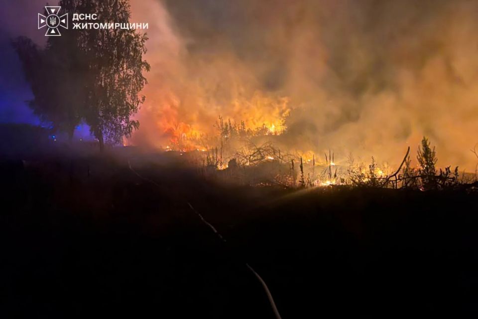 На Житомирщині минулої доби вогнеборці загасили 14 пожеж