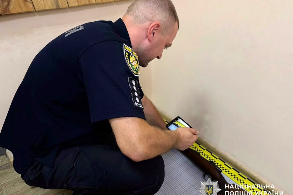 На Звягельщині поліцейські нагадують громадянам про декларування зброї