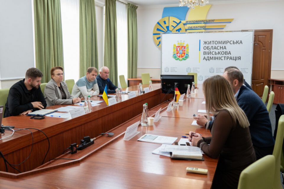 На Житомирщині обговорили подальший розвиток інвестиційного проєкту у сфері сонячної енергетики