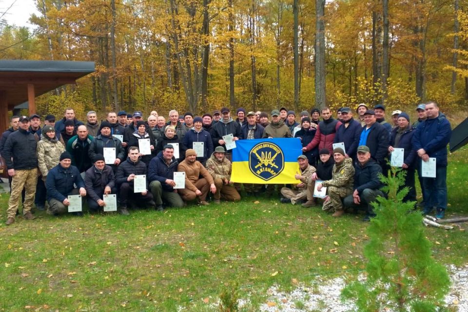 На Житомирщині ще дві групи слухачів завершили курс підготовки до національного спротиву