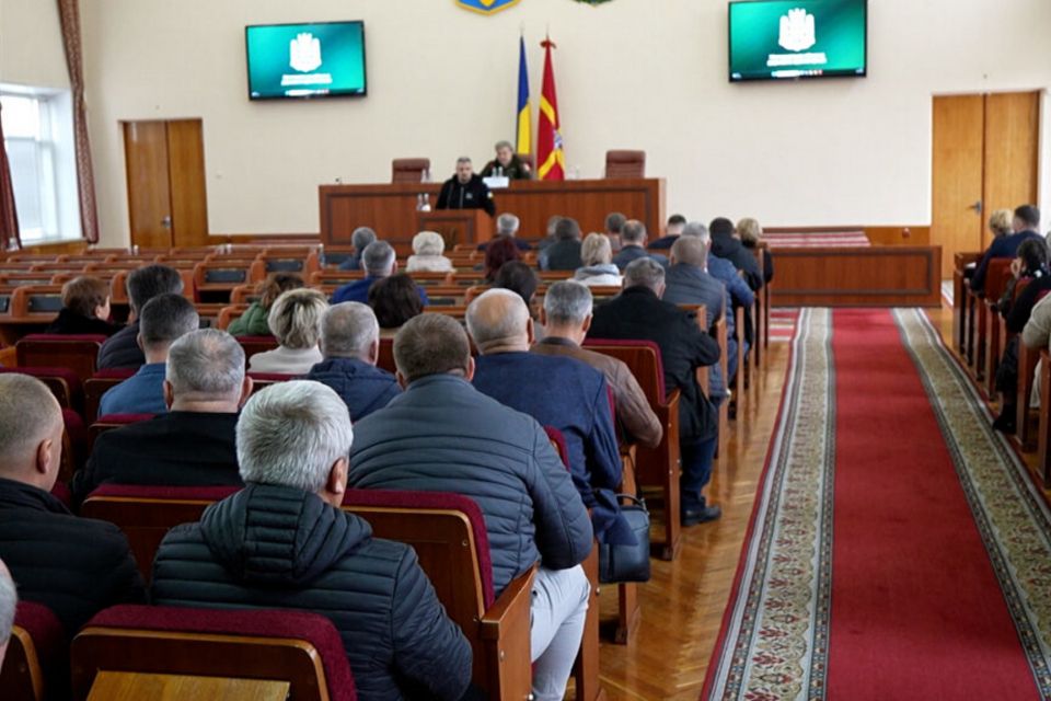 Стійкість регіону та підтримка населення: у Житомирській ОВА відбулася розширена нарада з очільниками громад