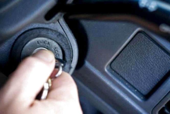 У Житомирі чоловік викрав у знайомої автомобіль і цінні речі