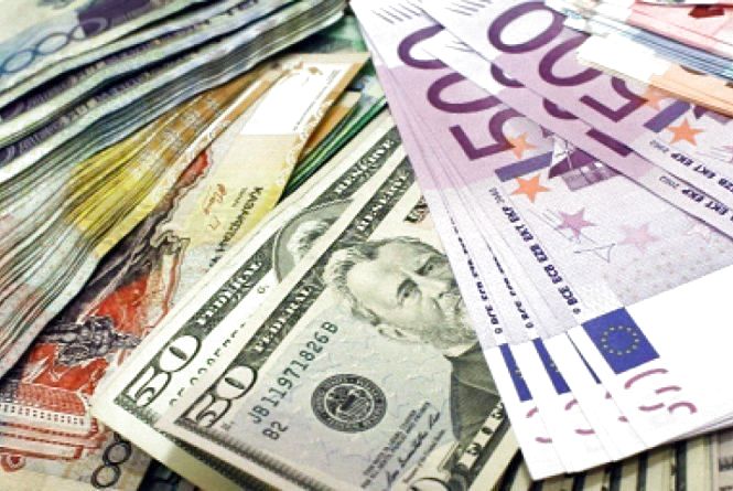 Курси валют на 18 квітня: гривня продовжує зростати