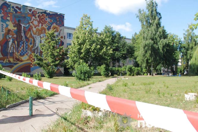 Вибухівки у житомирських вишах не знайшли