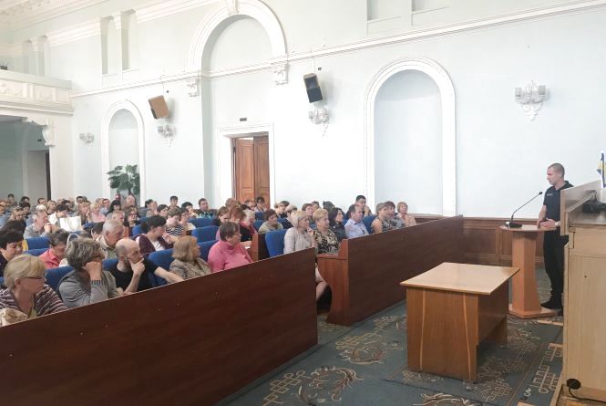 Фахівці Житомирського міського відділу Управління ДСНС в області проінструктували представників дільничних виборчих комісій міста